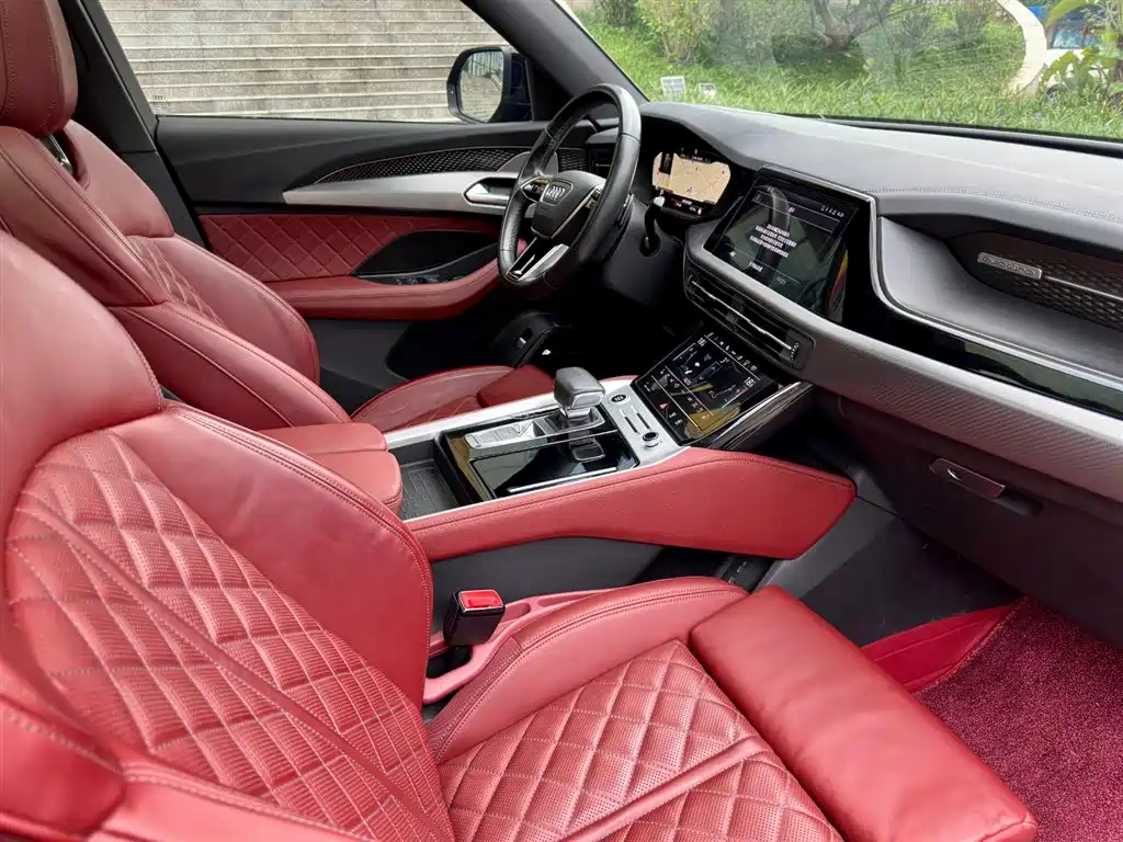 Audi Q6 2024 45 TFSI quattro Black Warrior Edition 7-seat