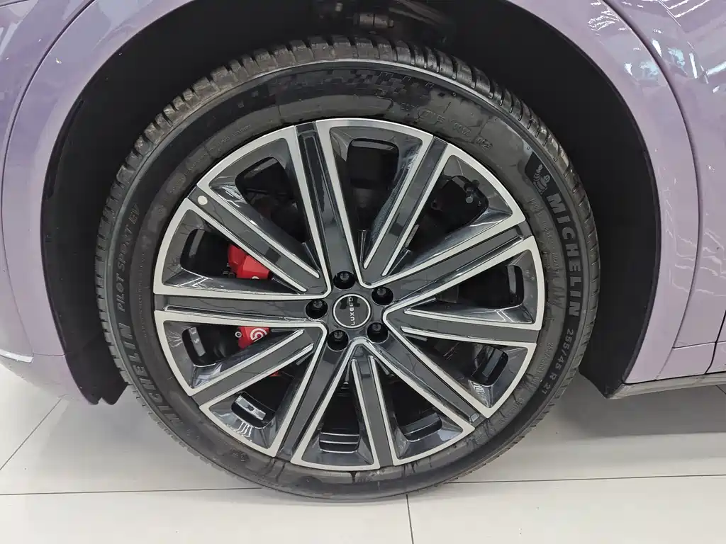 智界R7 2025款 增程 331km Ultra