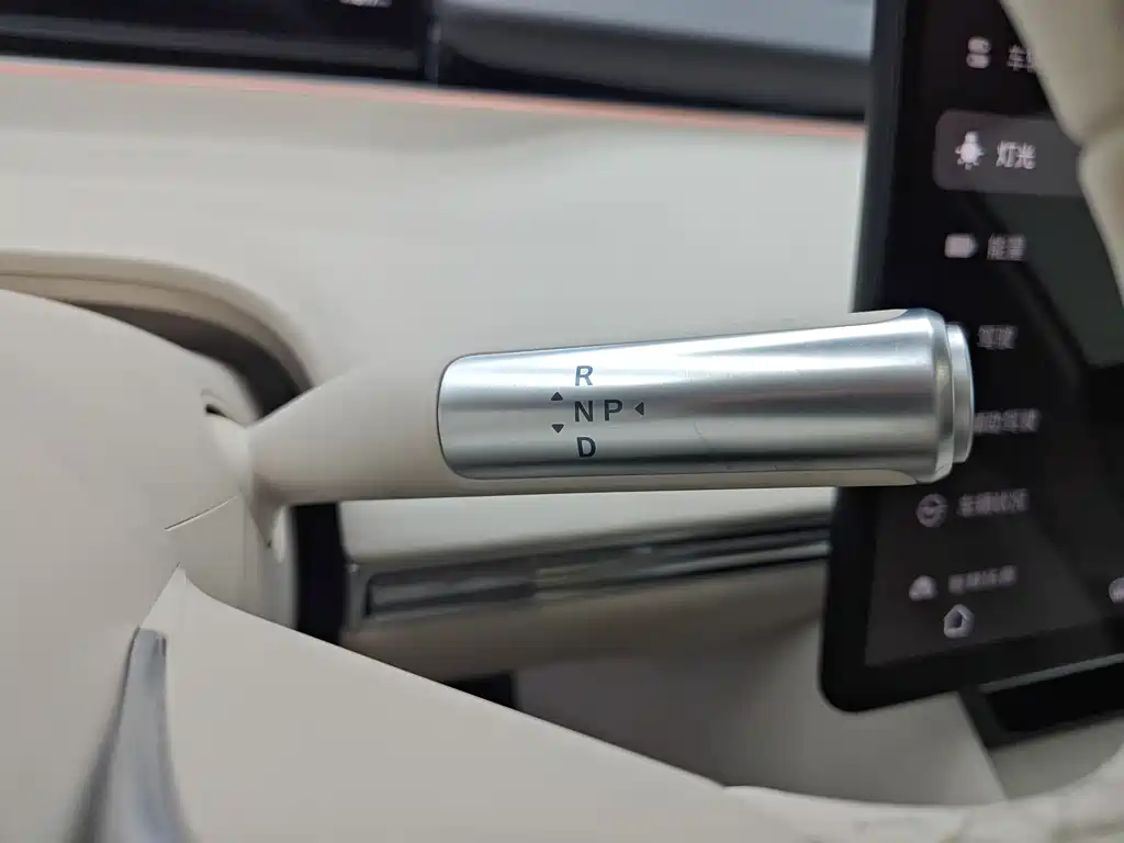 智界R7 2025款 增程 331km Ultra