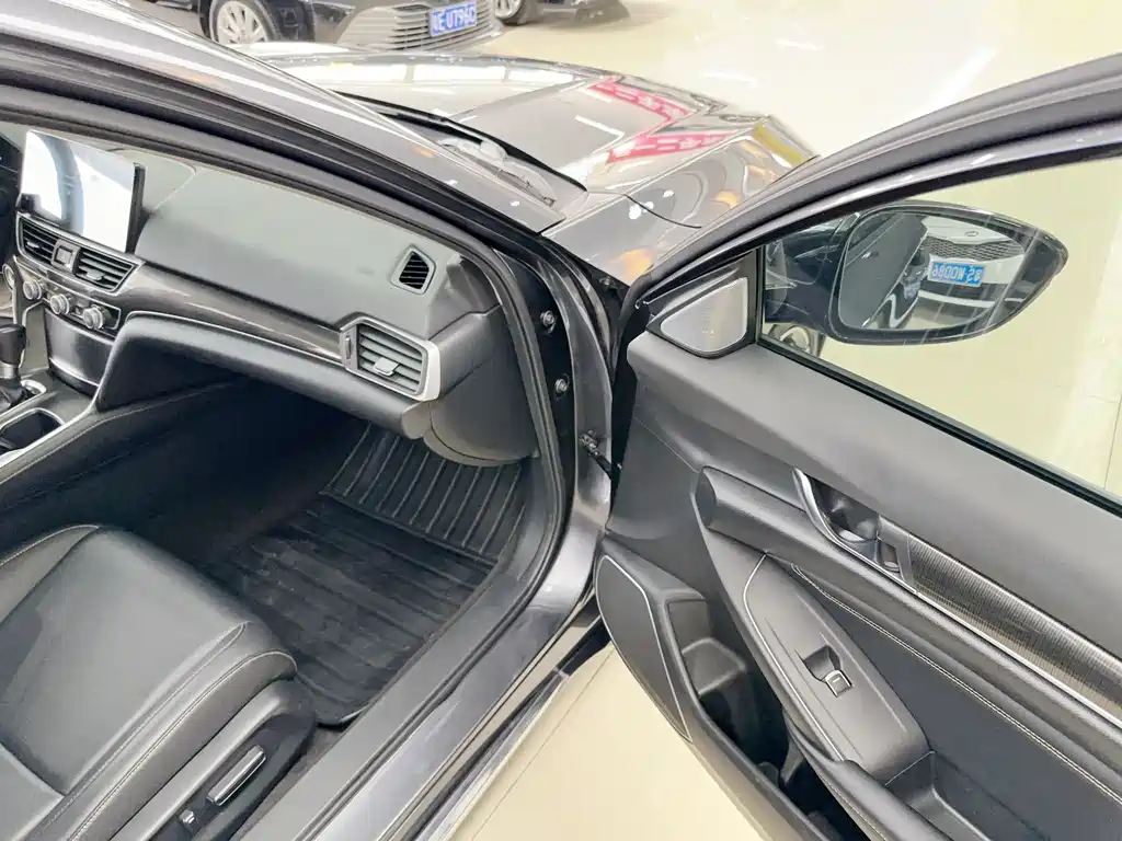 Accord 2022 260TURBO Phantom Night·Resplendent Edition