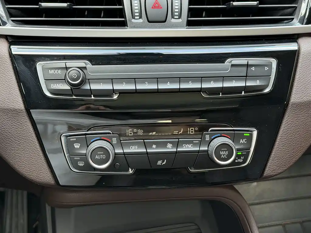 BMW X1 2022 sDrive25Li Leading Edition