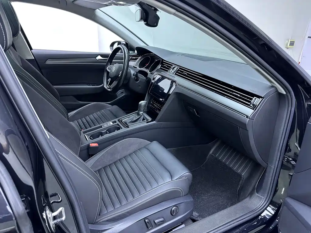 Magotan 2020 330TSI DSG Leading Edition