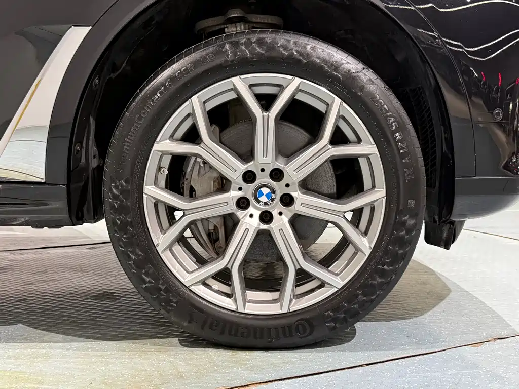 BMW X7 2020 xDrive40i Luxury Package