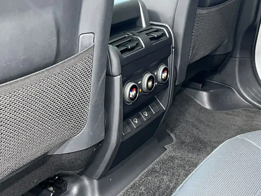 Land Rover Defender 2024 110 3.0T P400 X-DYNAMIC HSE