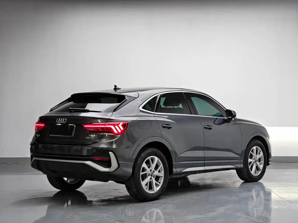 Audi Q3 Sportback 2023 35 TFSI Progressive (1.4T)