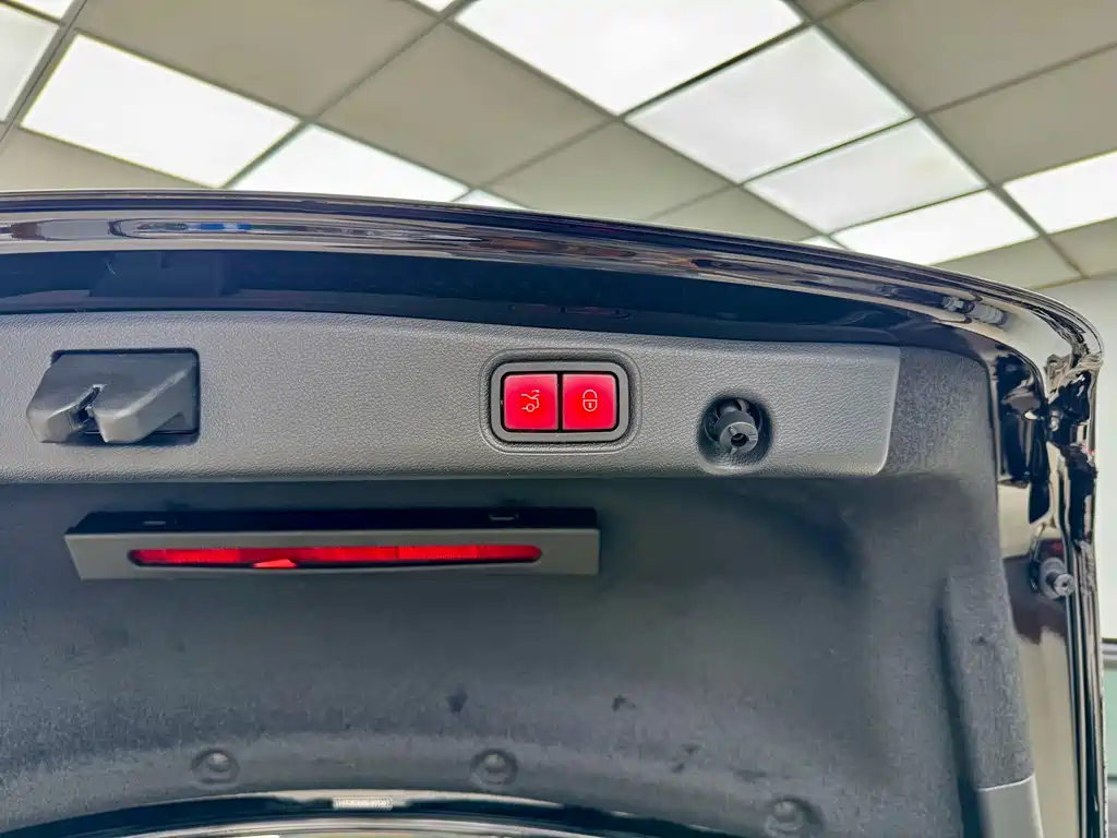 Mercedes E-Class 2022 Model Year Restyled E 300 L Sport Luxury Edition
