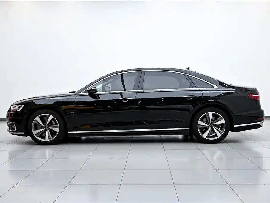 Audi A8 New Energy 2022 Model A8L 60 TFSIe quattro Collector's Edition