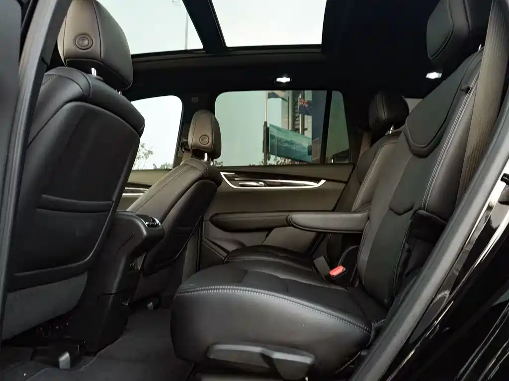 Cadillac XT6 2021 2.0T 6-seat 4WD Luxury Edition
