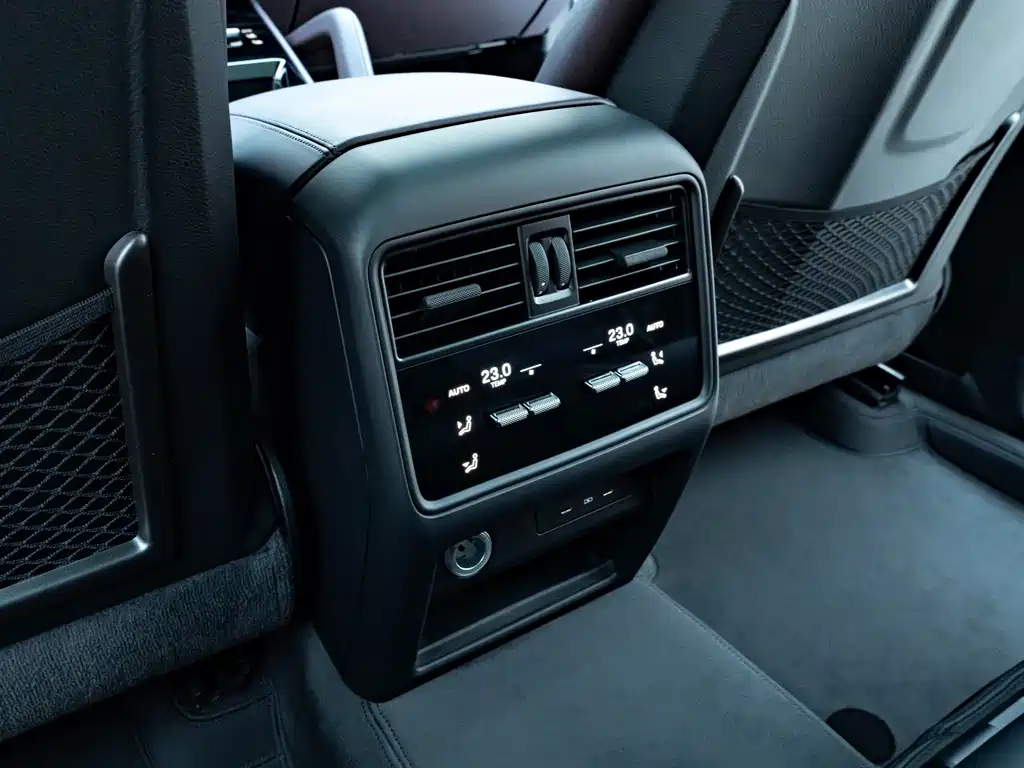 Cayenne 2025 Model Cayenne 3.0T