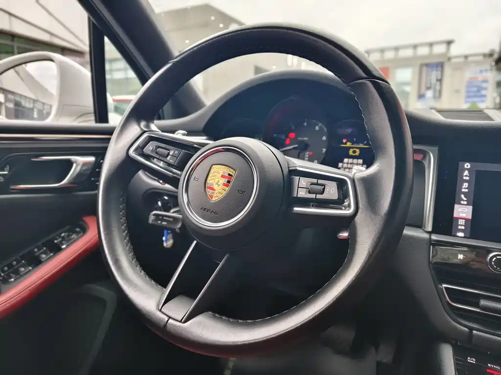 Macan 2023 2.0T