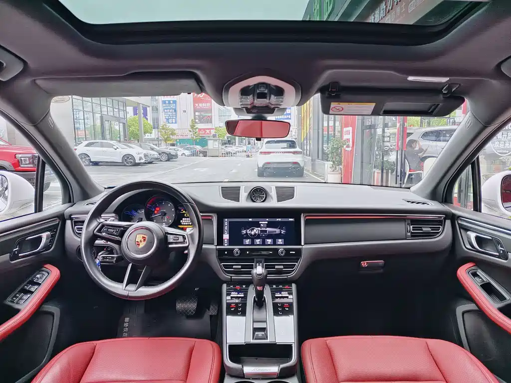 Macan 2023 2.0T