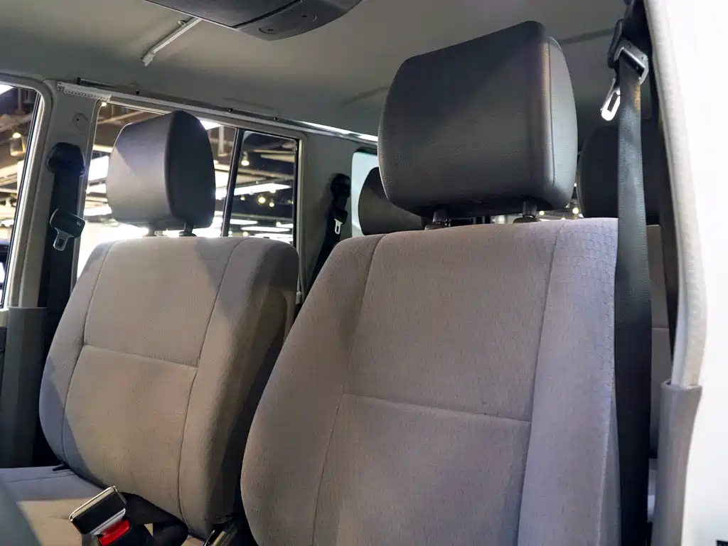 Land Cruiser Prado (Import) 2019 Model 4.0L Manual