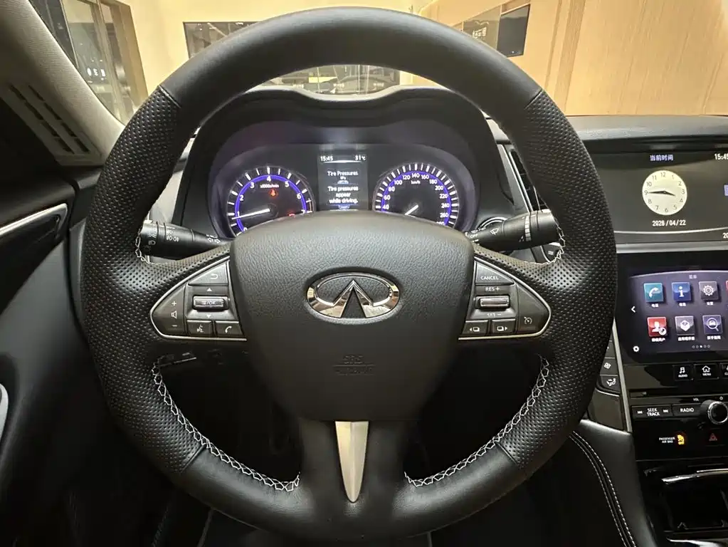 Infiniti Q50 2014 2.0T Comfort Edition