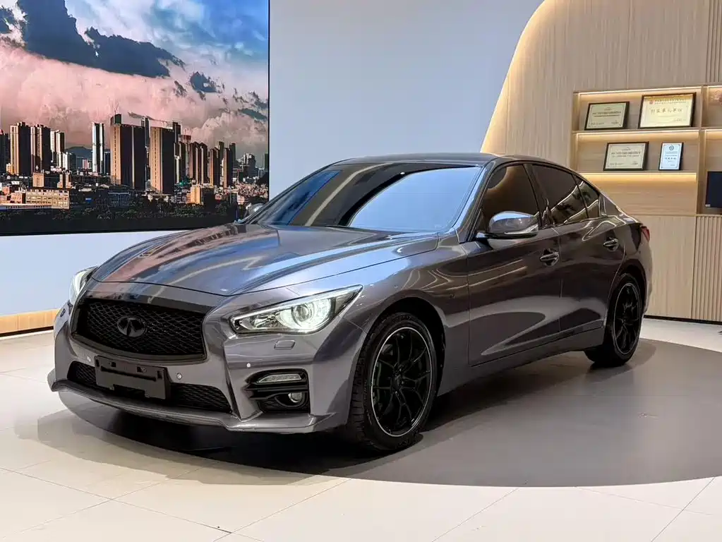Infiniti Q50 2014 2.0T Comfort Edition