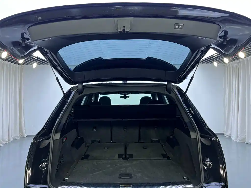 Audi Q7 2022 55 TFSI quattro S line Sport Coupe