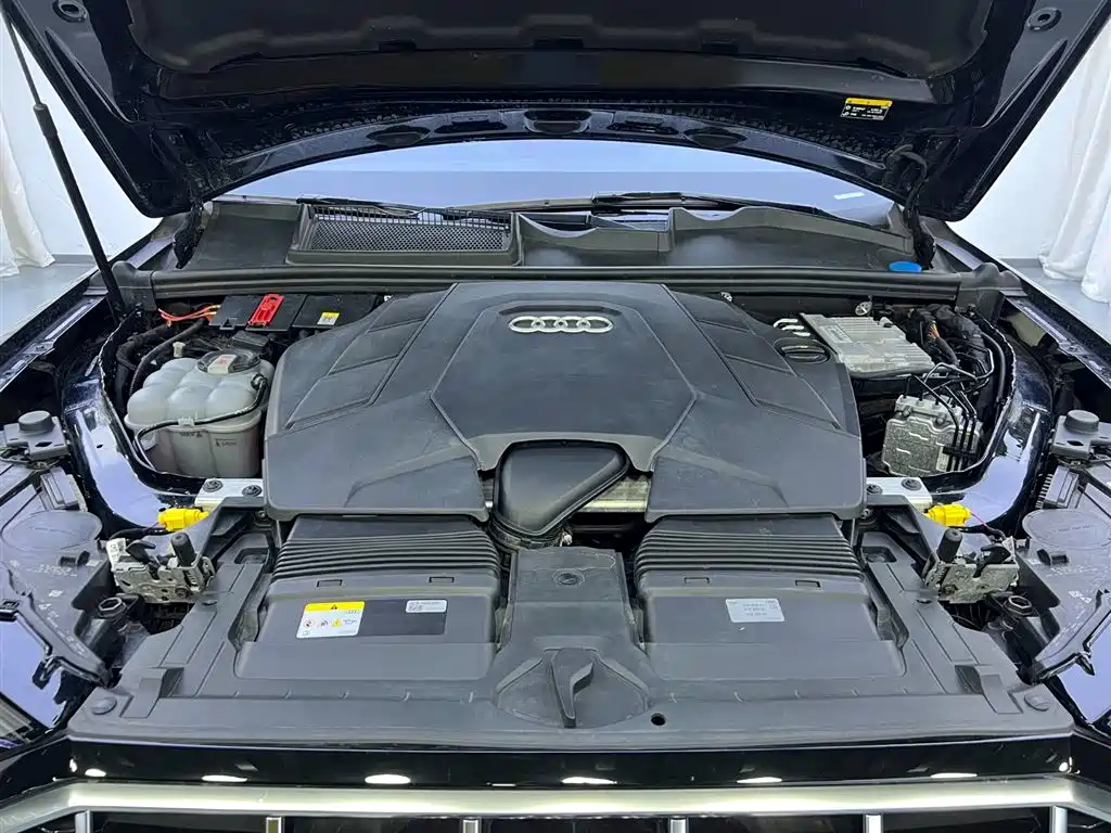 Audi Q7 2022 55 TFSI quattro S line Sport Coupe