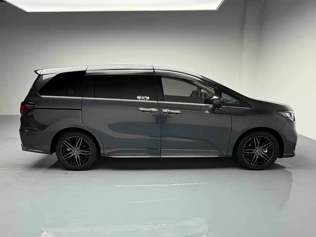 Odyssey 2022 2.0L e:HEV Shining Edition