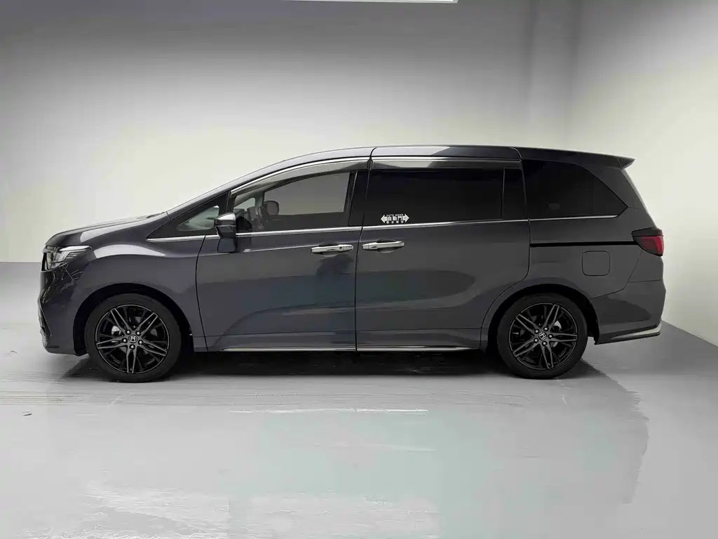 Odyssey 2022 2.0L e:HEV Shining Edition