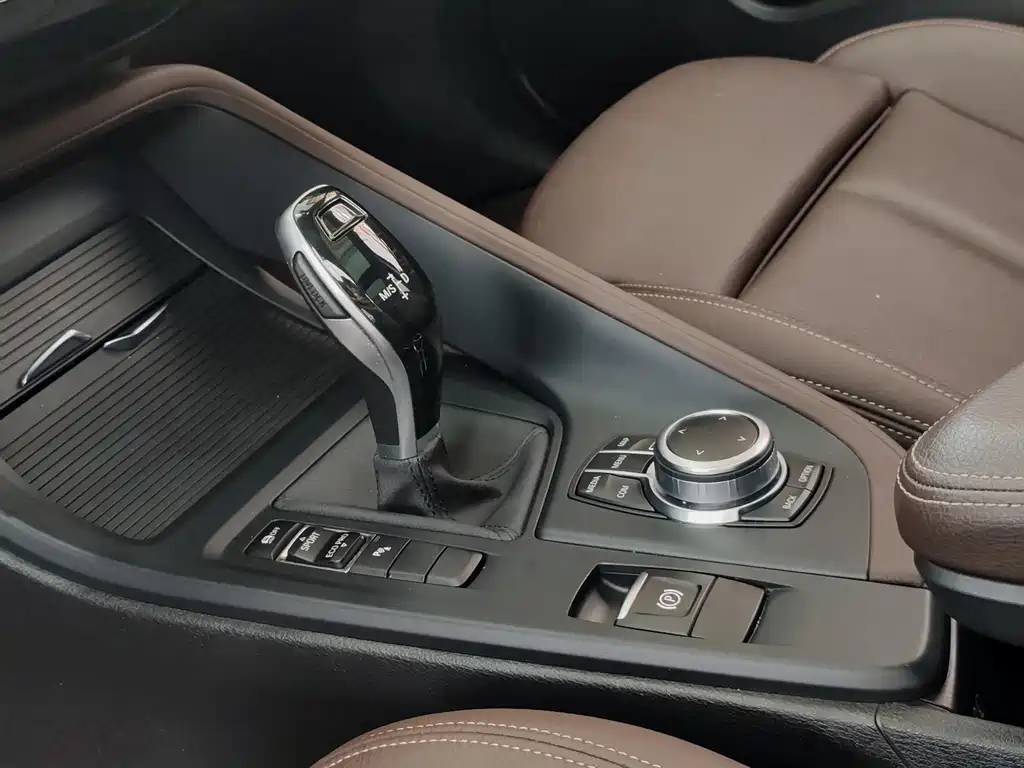 BMW X1 2022 sDrive25Li Leading Edition