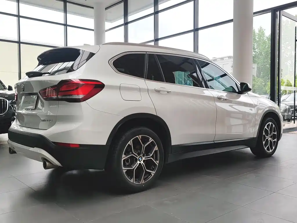 BMW X1 2022 sDrive25Li Leading Edition