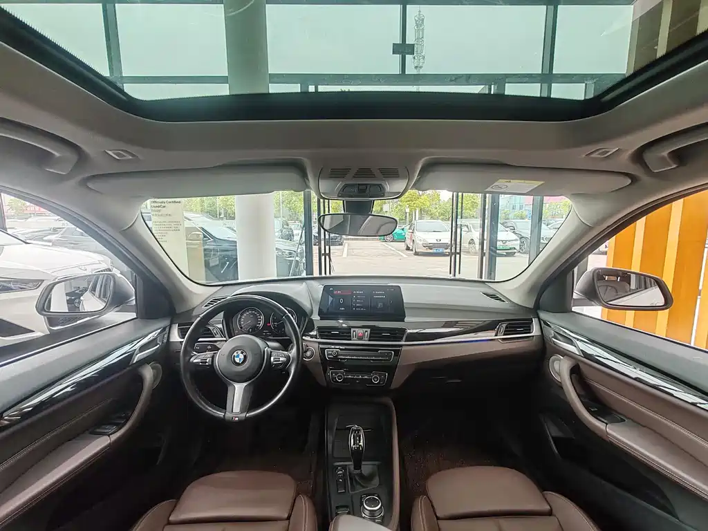 BMW X1 2022 sDrive25Li Leading Edition