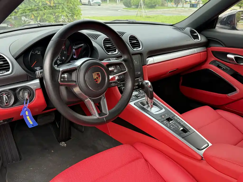 Porsche 718 Boxster 2.0T 2018 Model