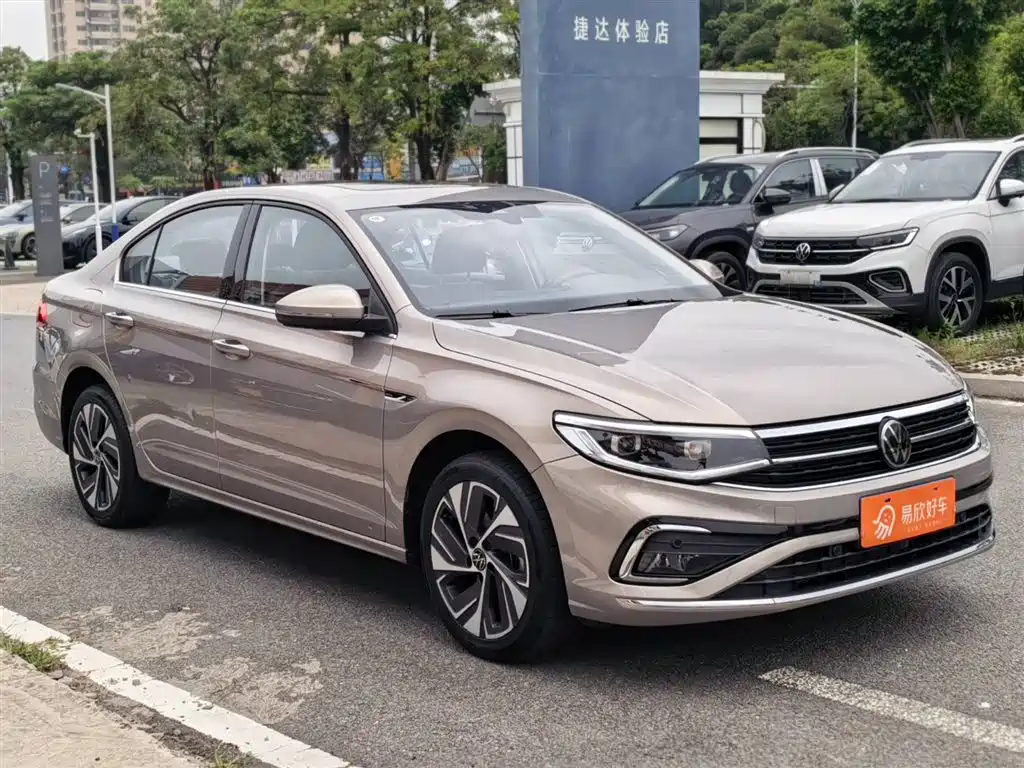 2024 BaoLai 300 TSI DSG Zunxing Edition