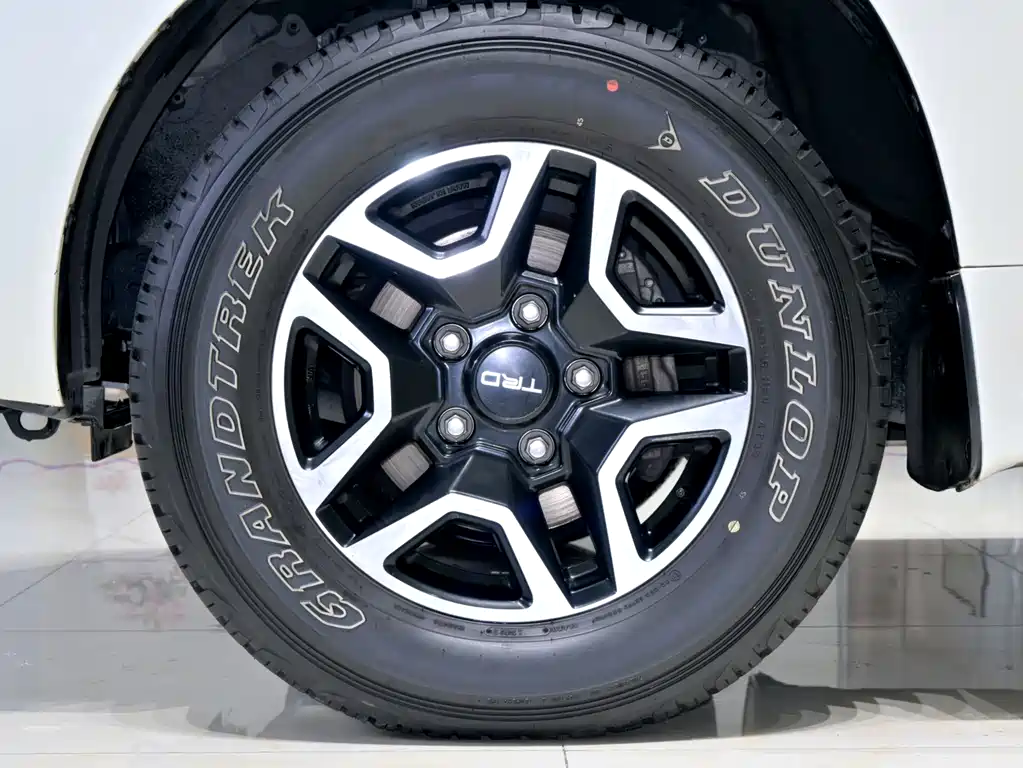 Land Cruiser Prado (Import) 2015 Model 4.5T Middle East Edition