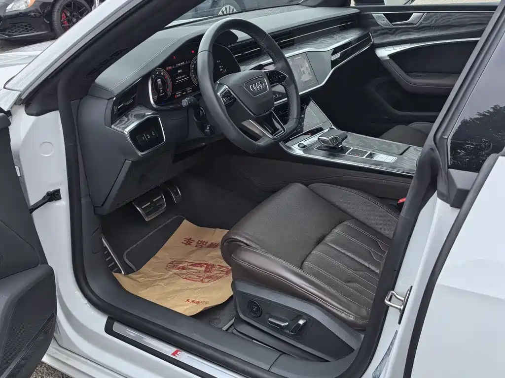 Audi A7L 2022 55 TFSI quattro S-line Jing Yuan Edition Yueshie Package