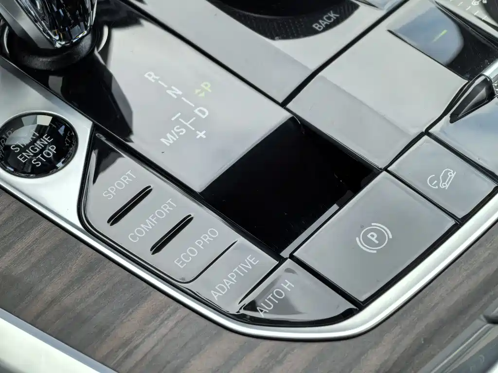 BMW X5 2022 Model Refresh xDrive 40Li Luxury Edition M Sport Package