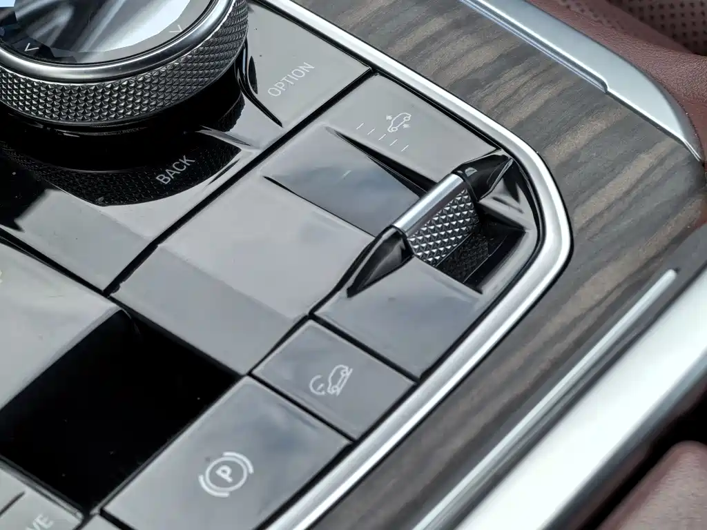 BMW X5 2022 Model Refresh xDrive 40Li Luxury Edition M Sport Package