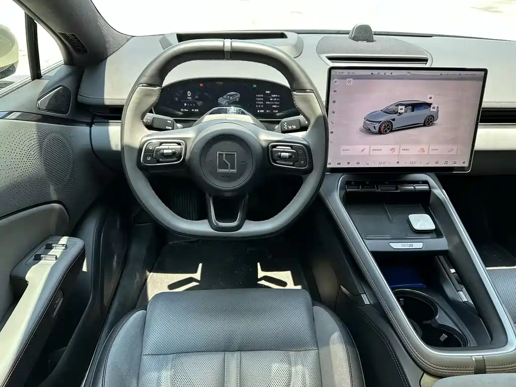 Jizhe 007 GT 2025 Edition Four-wheel Drive Intelligent Driving Version 75kWh