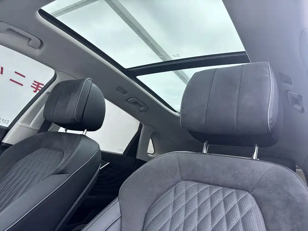 Hongqi HS5 2022 Model Facelift 2.0T Zhilian Qixiang Edition