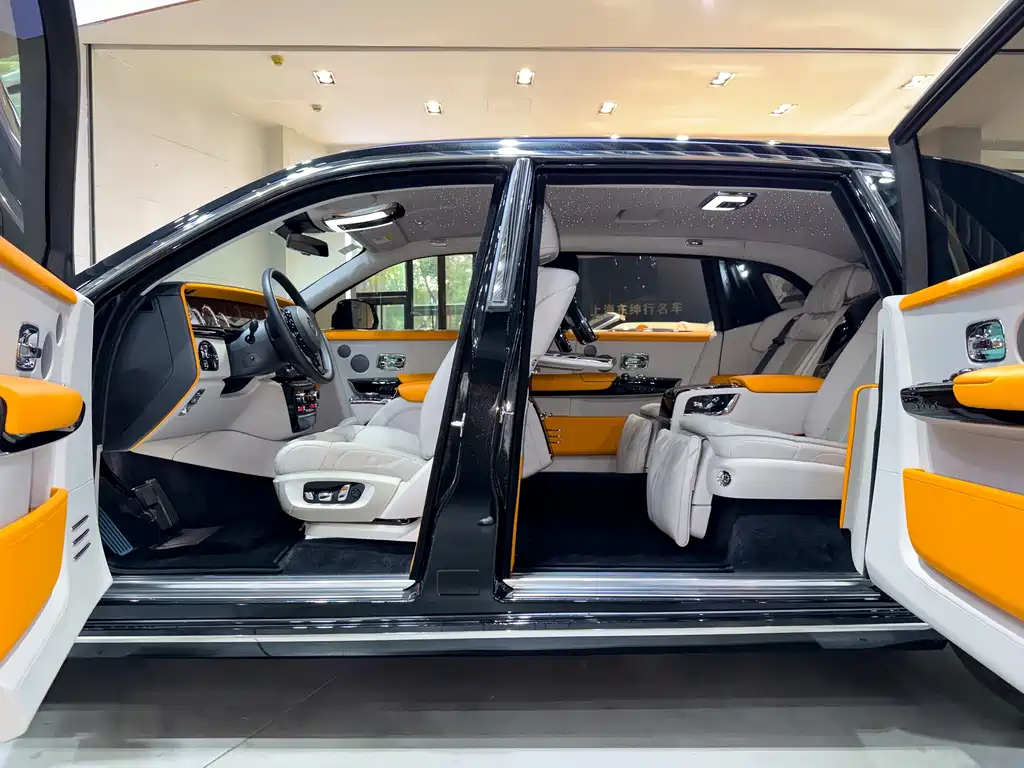 Phantom 2018 6.7T Long Wheelbase Edition