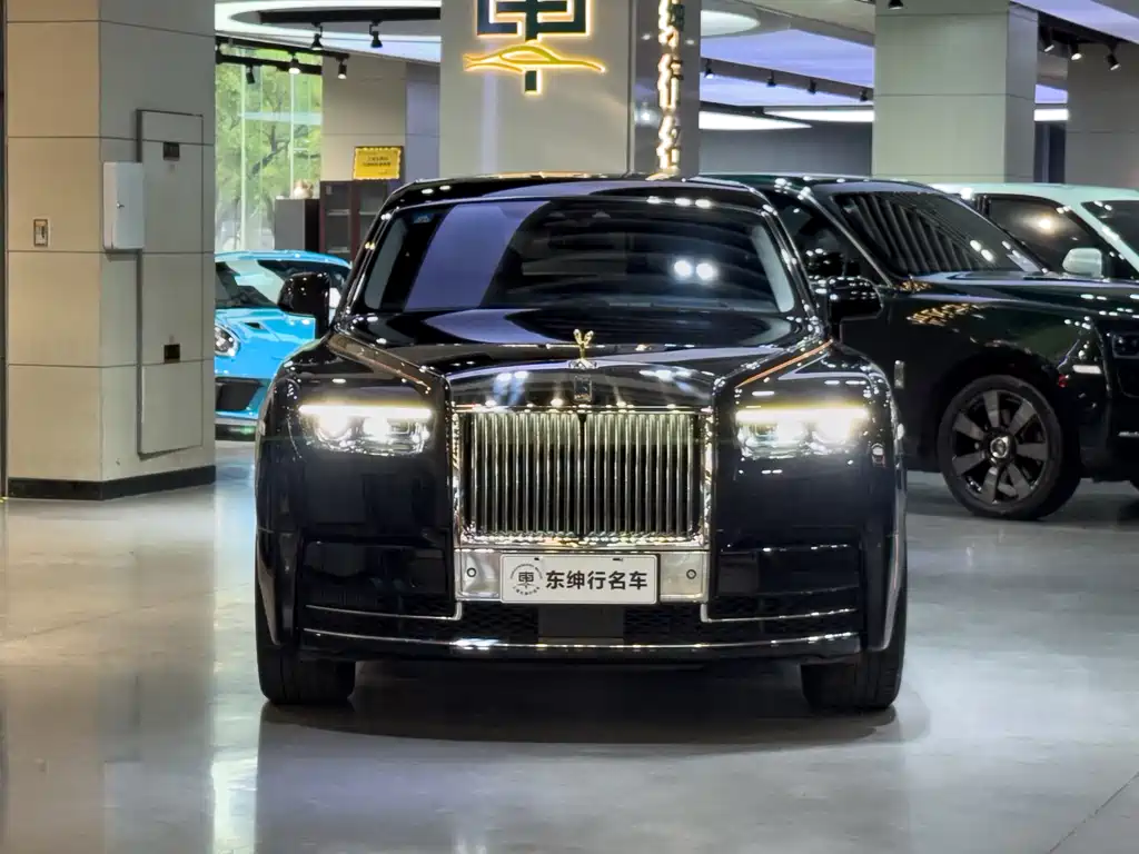 Phantom 2018 6.7T Long Wheelbase Edition