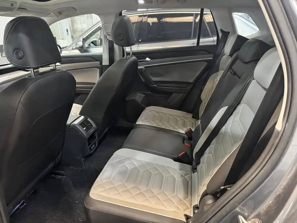 Tayron 2023 300TSI Two-Wheel Drive Luxury Plus Advanced Edition