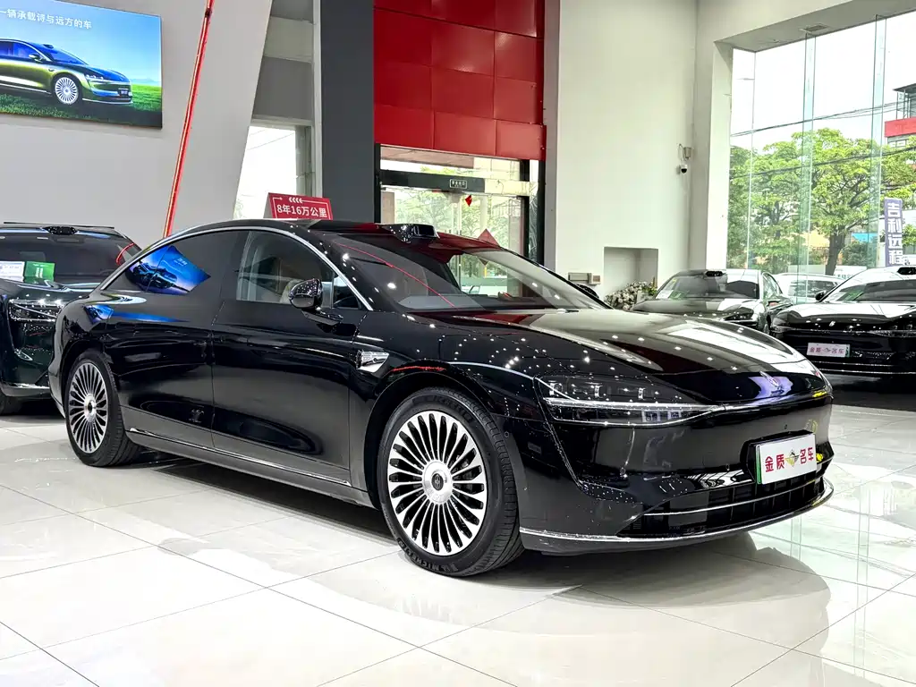 Xinjie S9 2026 Edition Range-Extended Ultra Rear-Wheel Drive 53kWh 192-line LiDAR