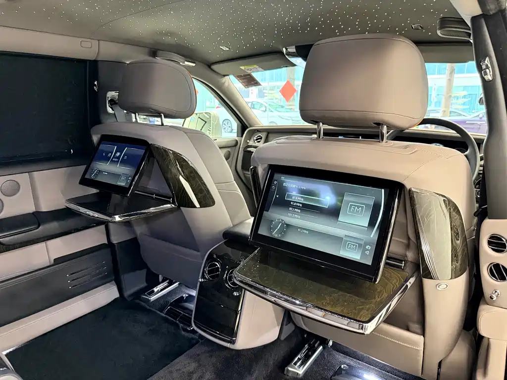 Phantom 2018 6.7T Long Wheelbase Edition