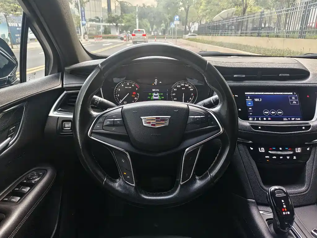 Cadillac XT5 2022 2.0T AWD Luxury Edition