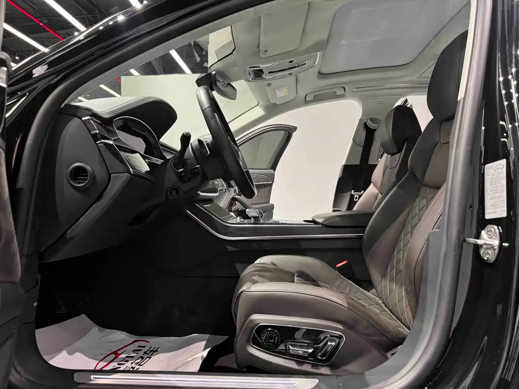Audi A8 2022 model A8L 50 TFSI quattro Comfort Edition Collector's Edition