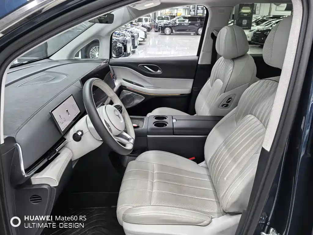 Dreamer 2025 PHEV All-Wheel Drive Flagship Kunpeng Edition