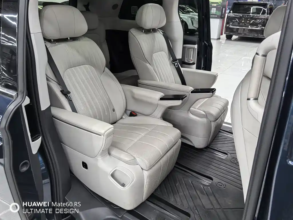 Dreamer 2025 PHEV All-Wheel Drive Flagship Kunpeng Edition