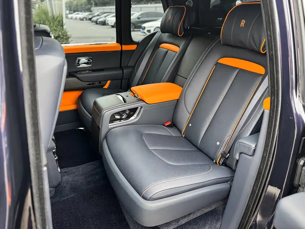 Cullinan 2024 4-Seater Edition