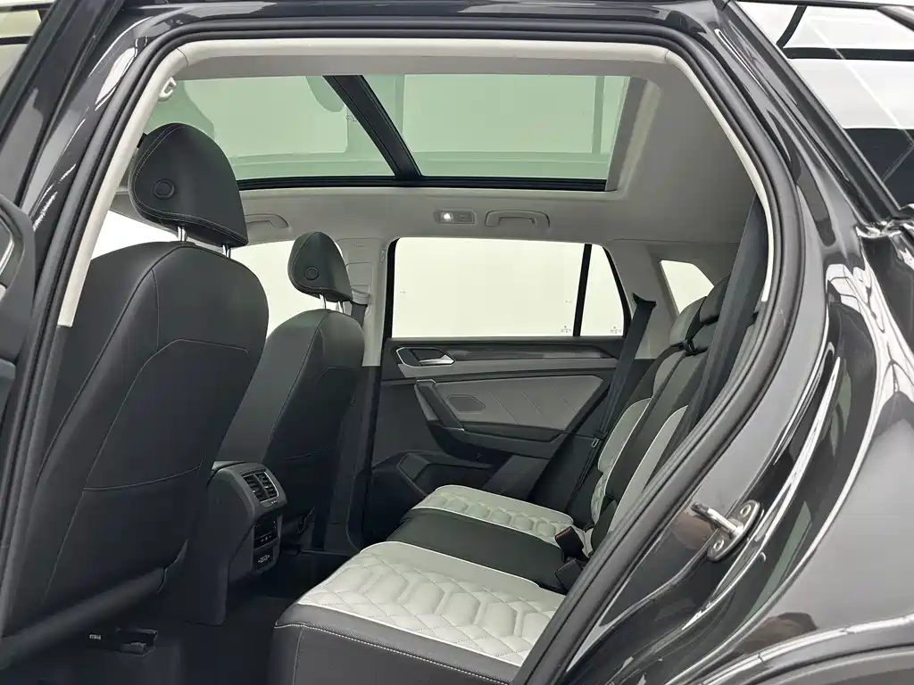 Tayron 2023 280TSI Two-Wheel Drive Luxury Plus Advanced Edition