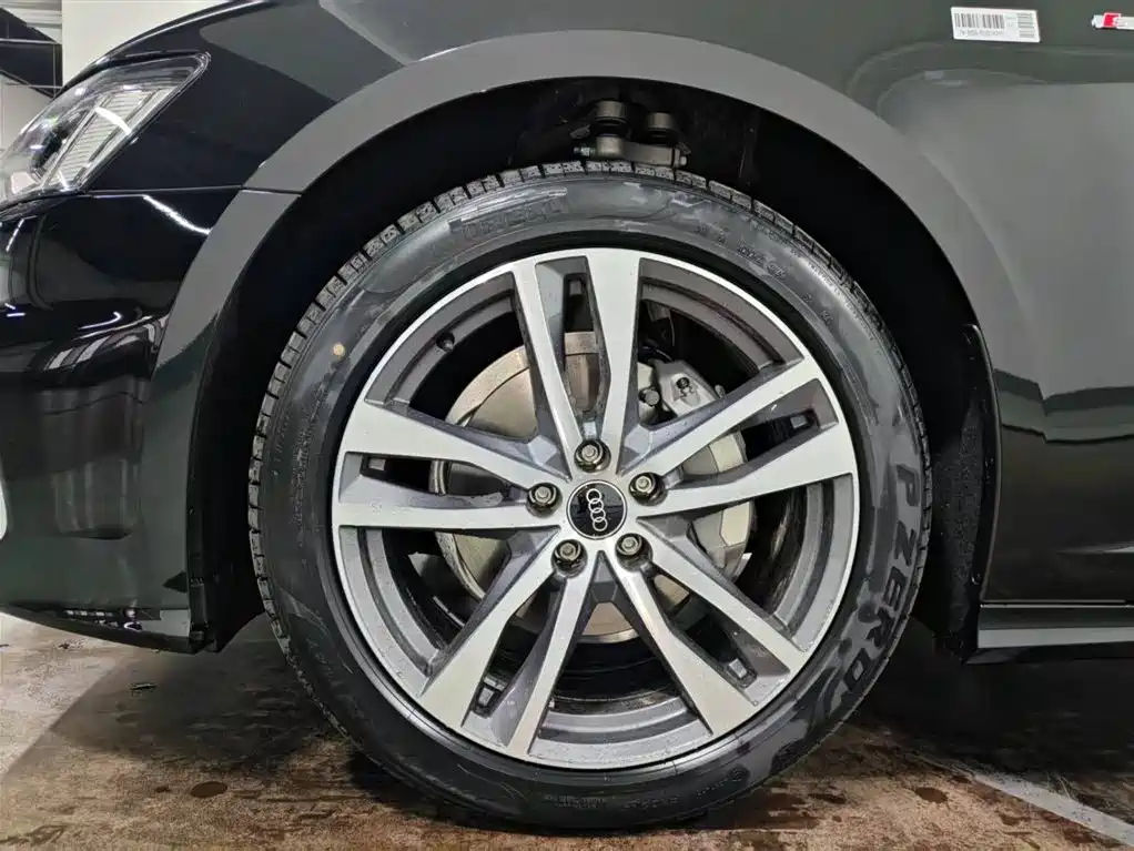 Audi A6L 2026 40 TFSI Luxury Dynamic Edition