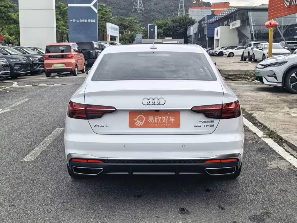 Audi A4L 2022 40 TFSI Sporty Dynamic Edition