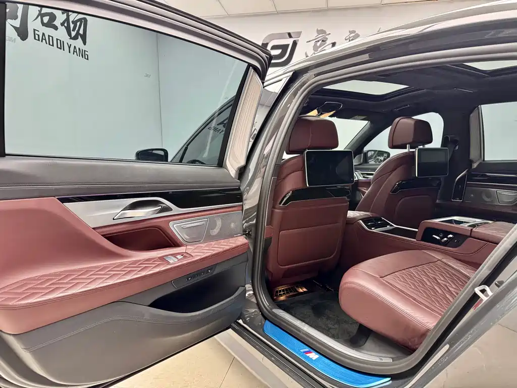 BMW 7 Series 2019 740Li xDrive Executive M Sport Package