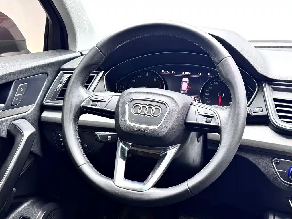 Audi Q5L 2018 40 TFSI Enjoy Advance Edition National V