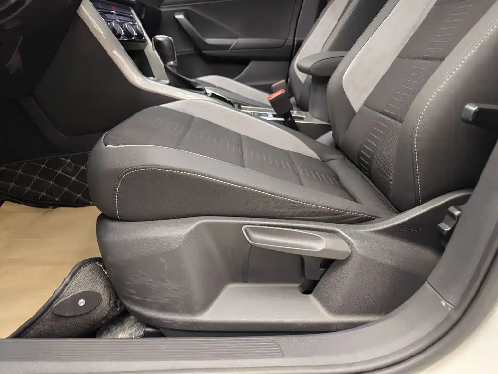 T-ROC 2019 280TSI DSG Two-wheel Drive Advance Edition National V