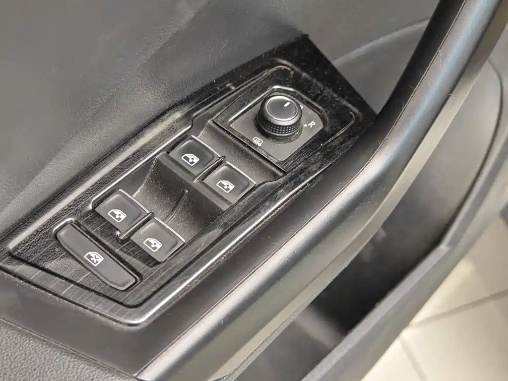 T-ROC 2019 280TSI DSG Two-wheel Drive Advance Edition National V
